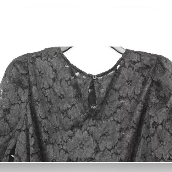 Chelsea 28 Gray Lace Blouse Size Small NWT - Picture 7 of 7